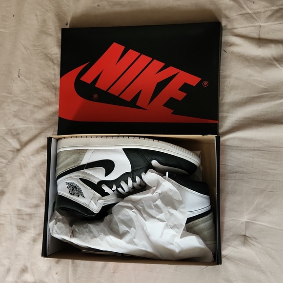 2022 Air Jordan 1 Retro High OG 'Stage Haze' - Picture 5 of 7